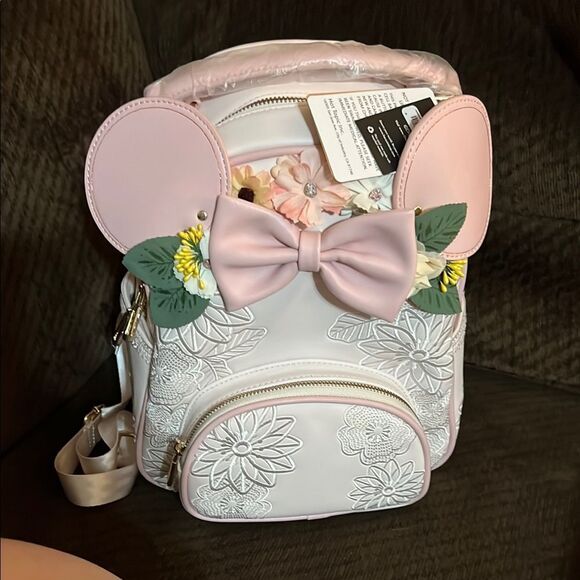 Disney Minnie Mouse Floral Light-Up Mini Backpack Our Universe Flower Crown Pink - Picture 1 of 8